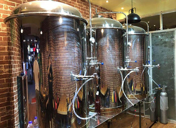 精釀啤酒房與啤酒設備廠家合作案例